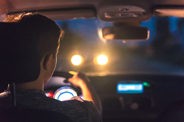 Why Cleaning the Inside of Your Windshield Is Important for Night Driving